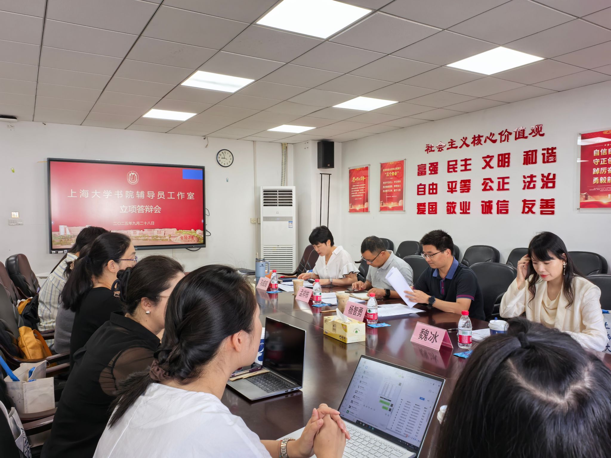 8c892d0444a51857a3fa0df2ed10187e.jpg 8c892d0444a51857a3fa0df2ed10187e.jpg